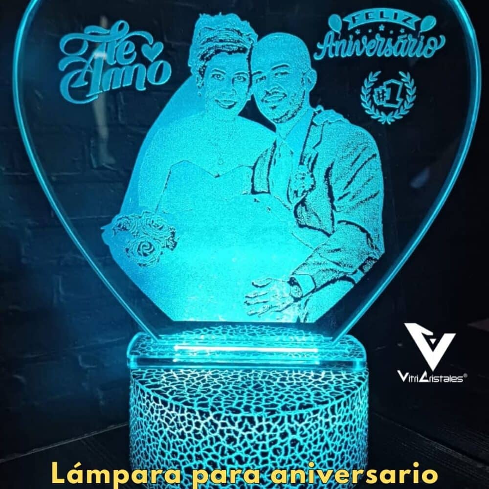 lámpara personalizada en vidrio forma de corazón