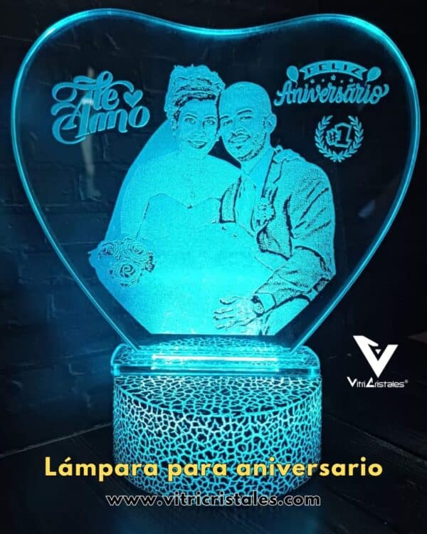 lámpara personalizada en vidrio forma de corazón