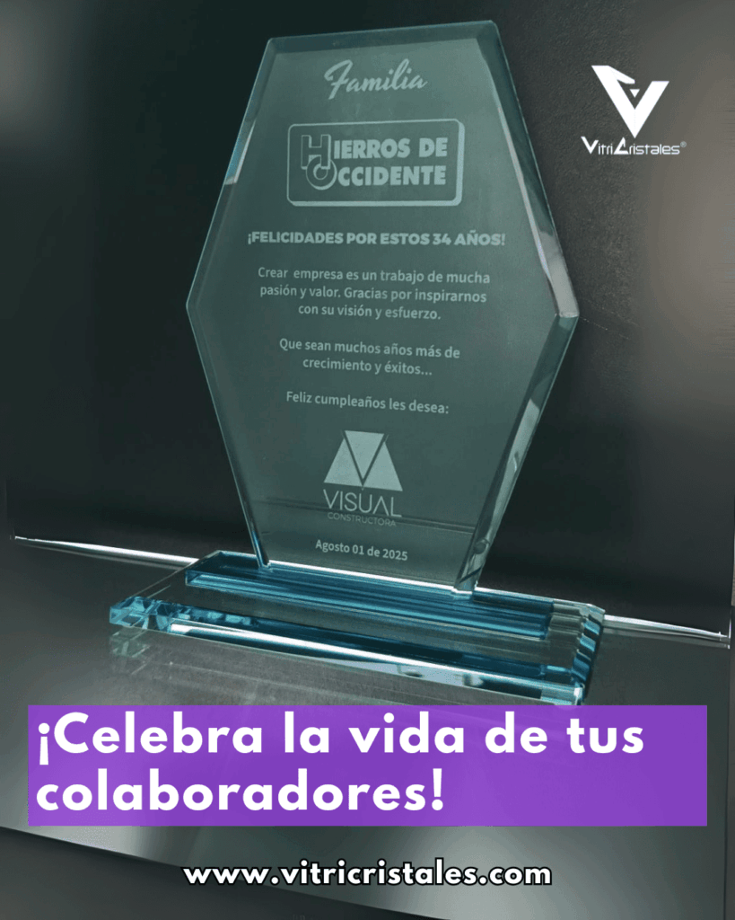 Placa de reconocimiento para colaboradores