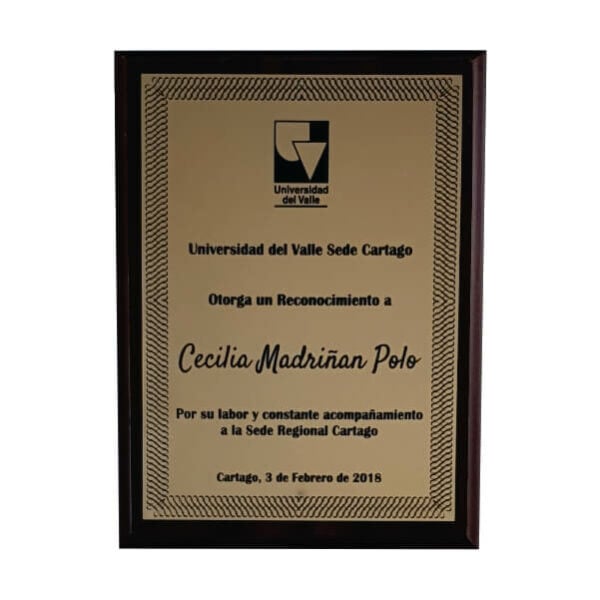 placa de reconocimiento en madera con flexibrass laserable color dorado